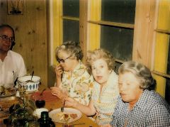 Arnold, Dorothy, Mildred, Mary